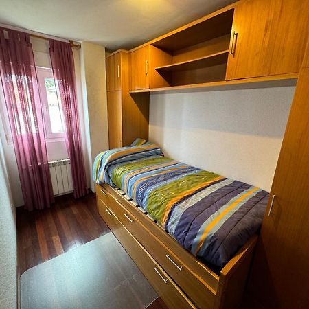 Апартаменты Garaje Y Piscina Comunitaria! Суансес Экстерьер фото