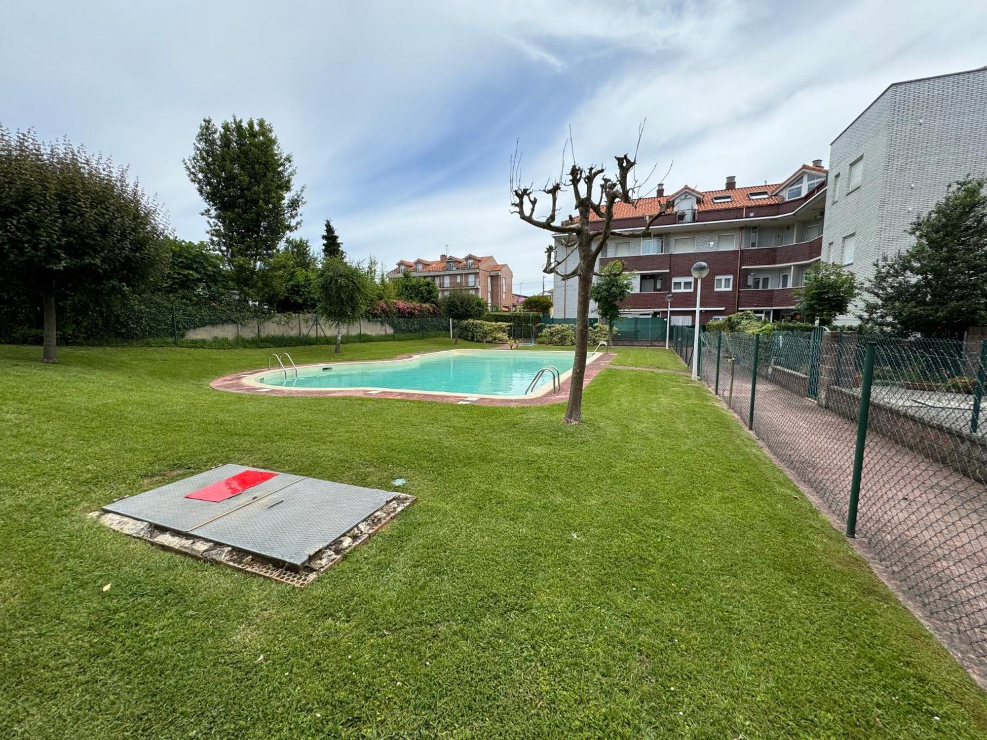 Апартаменты Garaje Y Piscina Comunitaria! Суансес Экстерьер фото